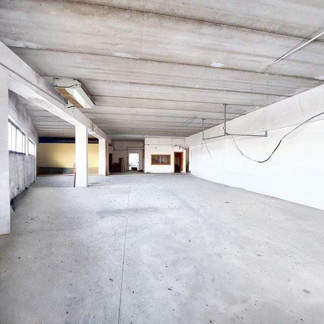 #23329 Porzione di fabbricato industriale al piano primo con rampa carrabile in vendita - foto 6