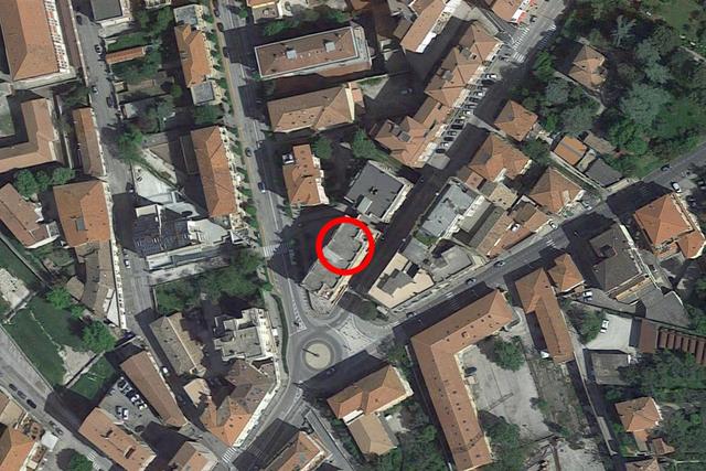 Negozi in vendita