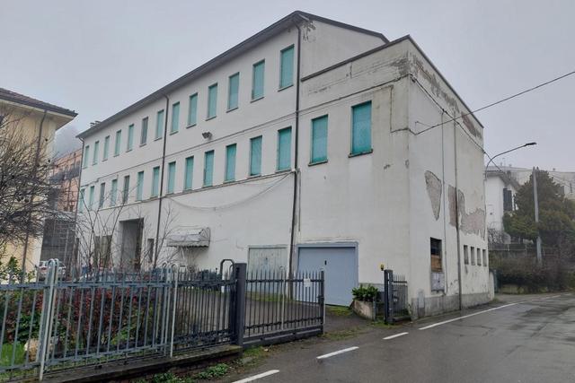 #24714 Laboratorio artigianale con celle frigorifere e corte di pertinenza in vendita - foto 23