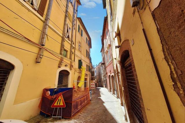 Studi privati in vendita