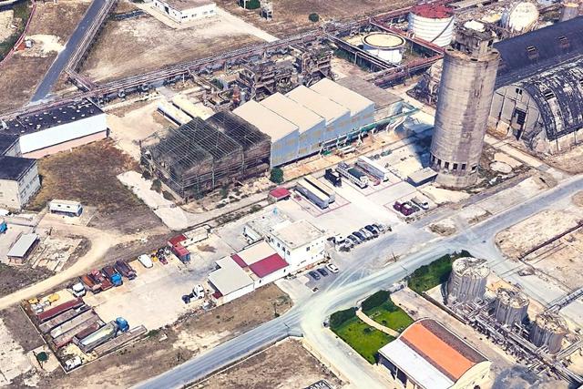 #24256 Area industriale con torre di raffreddamento in vendita - foto 1