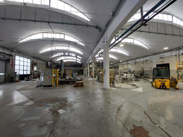 #2537304 Ampio complesso industriale con terreno edificabile in vendita - foto 14