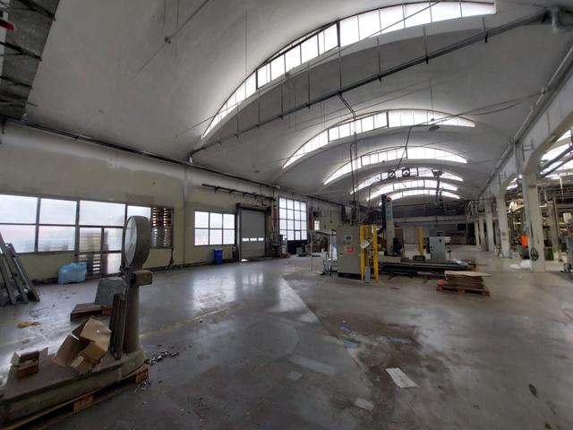 #2537304 Ampio complesso industriale con terreno edificabile in vendita - foto 15