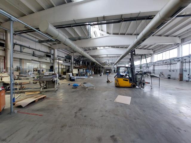 #2537304 Ampio complesso industriale con terreno edificabile in vendita - foto 17