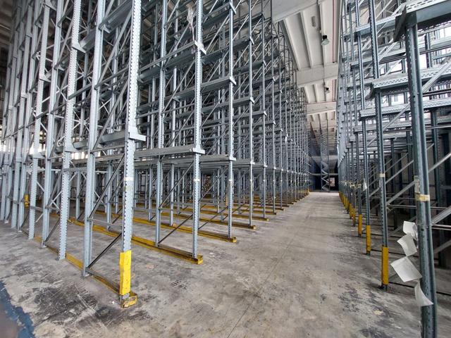 #2537304 Ampio complesso industriale con terreno edificabile in vendita - foto 19