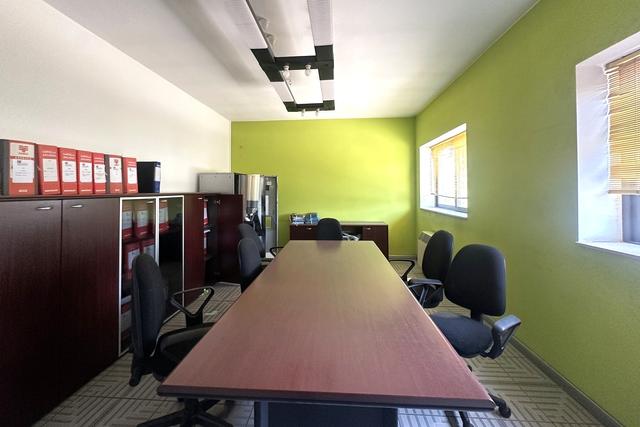 #2639836 Opificio con uffici e cortile privato (part 256) in vendita - foto 6