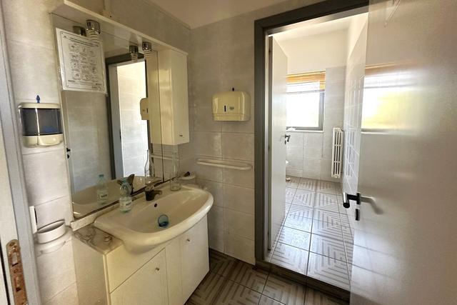 #2639836 Opificio con uffici e cortile privato (part 256) in vendita - foto 7