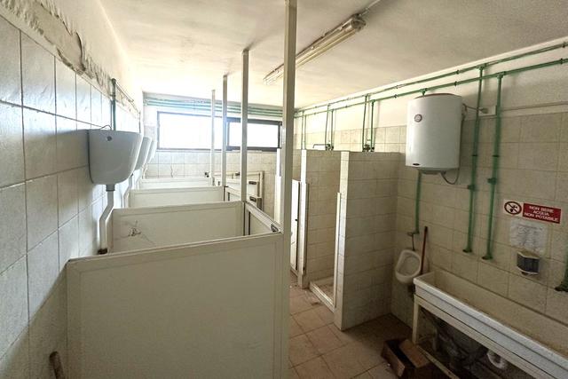 #2639836 Opificio con uffici e cortile privato (part 256) in vendita - foto 17