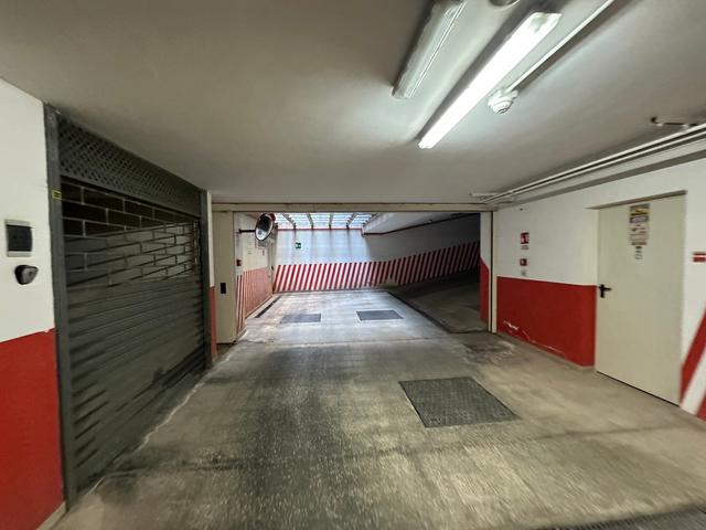 Garage in vendita