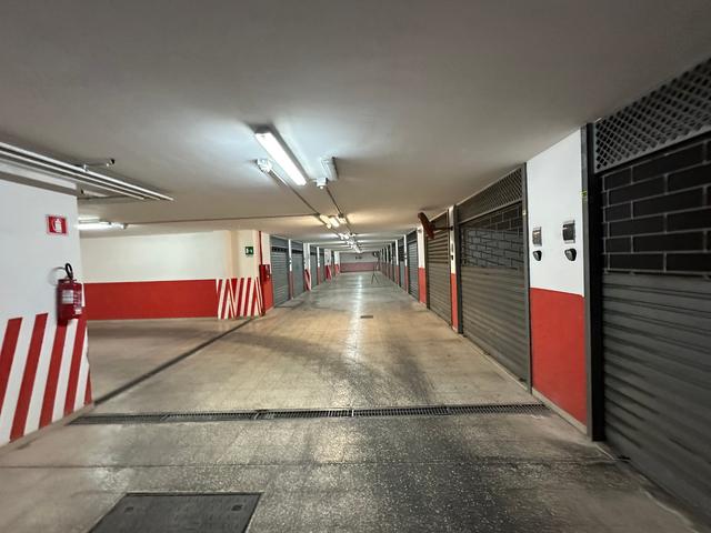 Garage in vendita