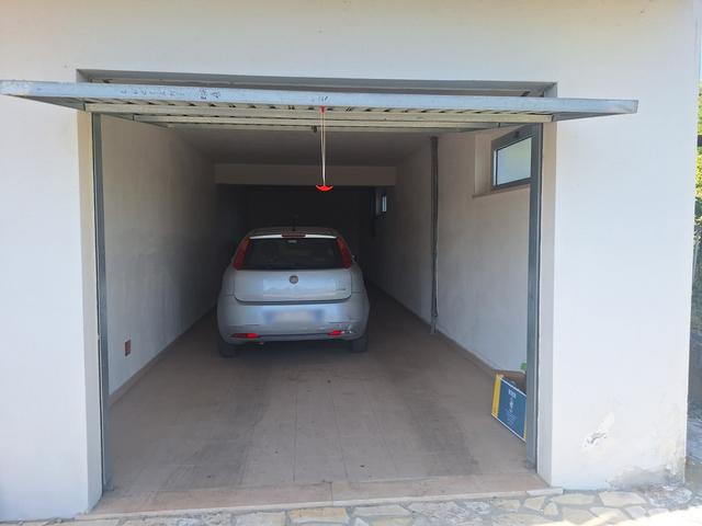 Garage in vendita