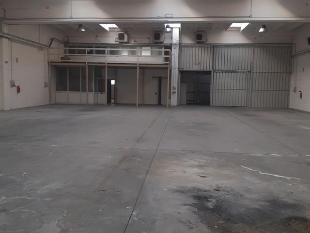 #2537967 Capannone industriale con uffici in vendita - foto 3
