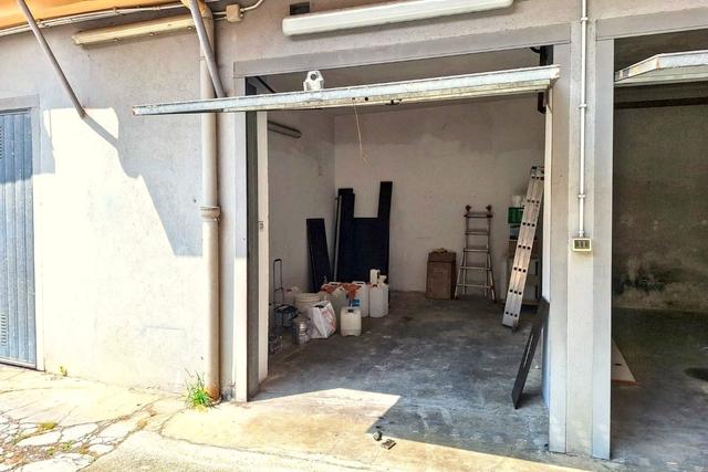 Garage in vendita