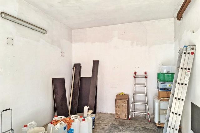 Garage in vendita