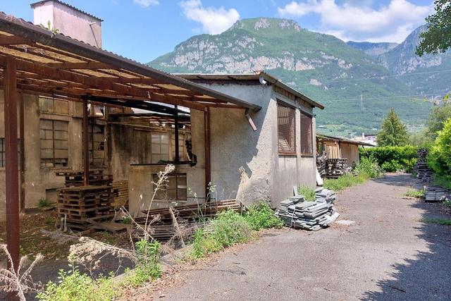 #21005 Opificio artigianale con piazzali scoperti in vendita - foto 3