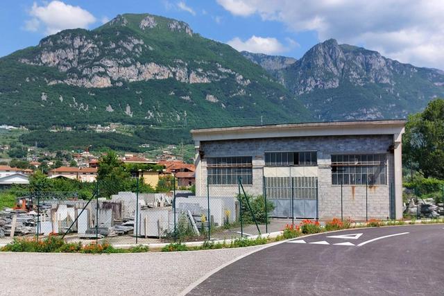 #21005 Opificio artigianale con piazzali scoperti in vendita - foto 32