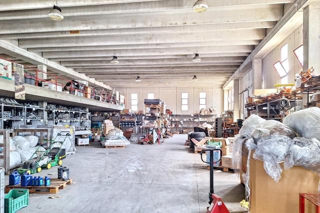 Stabilimenti produttivi in vendita