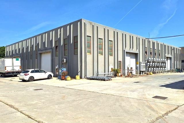 Stabilimenti produttivi in vendita