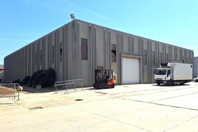 Stabilimenti produttivi in vendita