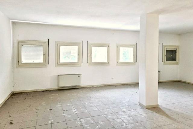 Studi privati in vendita