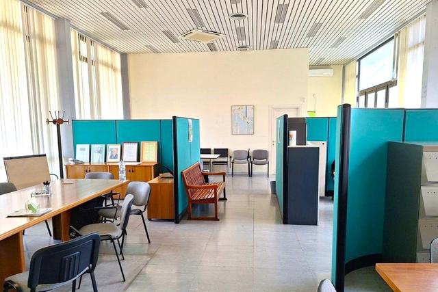 #2639032 Ufficio con servizi (sub 14) in zona artigianale in vendita - foto 2