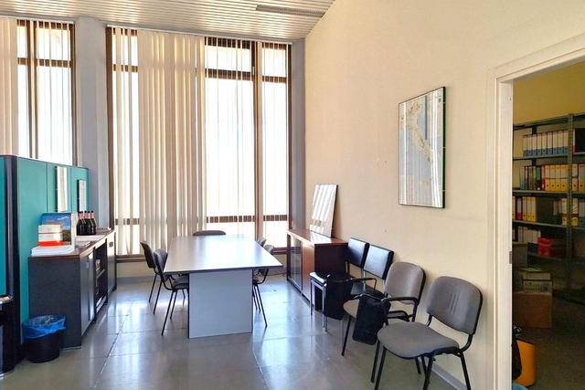 #2639032 Ufficio con servizi (sub 14) in zona artigianale in vendita - foto 6