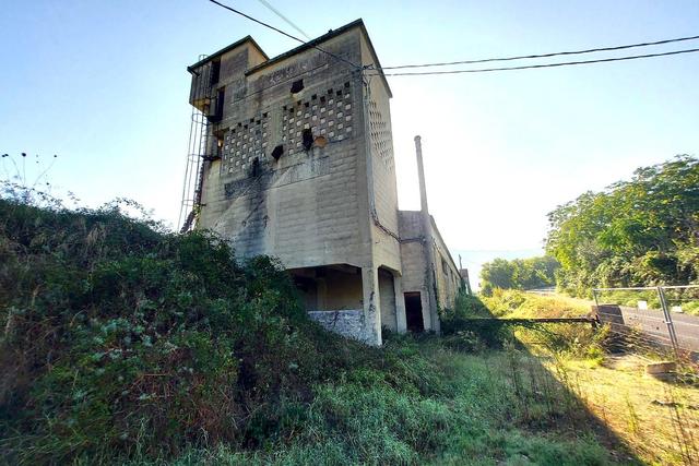 #22066 Ex stabilimento industriale con terreno in vendita - foto 3
