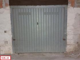 Garage in vendita