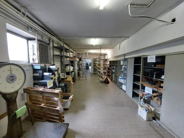 #2537071 Capannone commerciale adibito ad uffici e magazzino deposito in vendita - foto 5