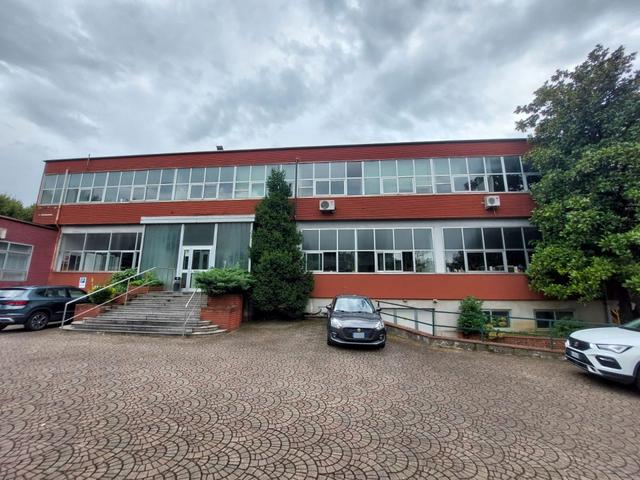 #2537071 Capannone commerciale adibito ad uffici e magazzino deposito in vendita - foto 12