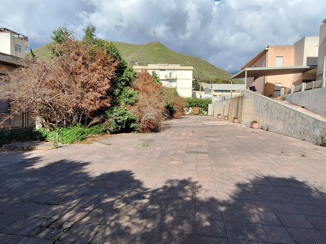 Ospedali e cliniche in vendita