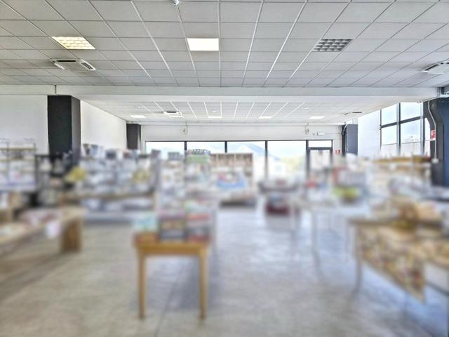 #2515047 Locale commerciale su due piani in vendita - foto 5