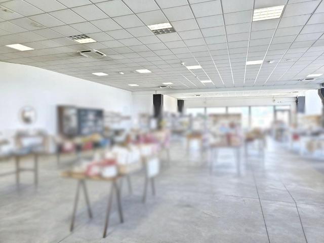 #2515047 Locale commerciale su due piani in vendita - foto 10
