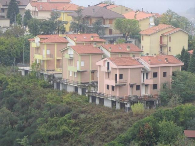 Palazzi in vendita
