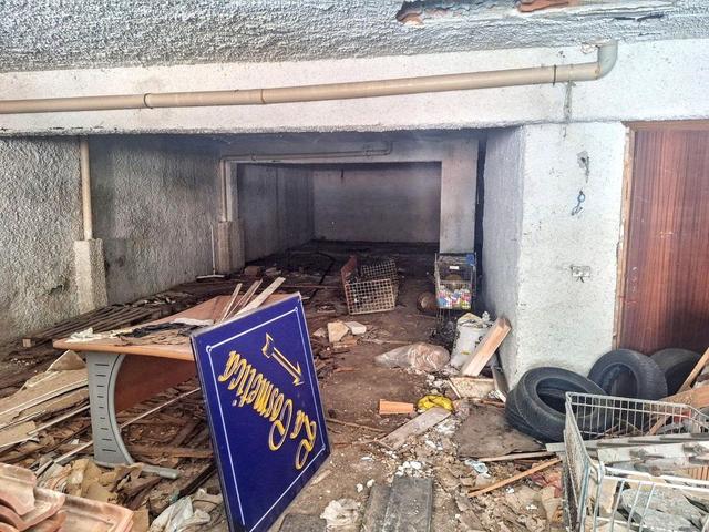 Magazzini in vendita