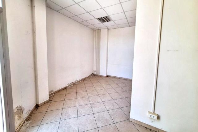 #2536097 Negozio (sub 24) in complesso commerciale in vendita - foto 9