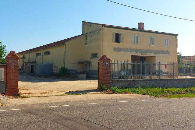 Stabilimenti produttivi in vendita
