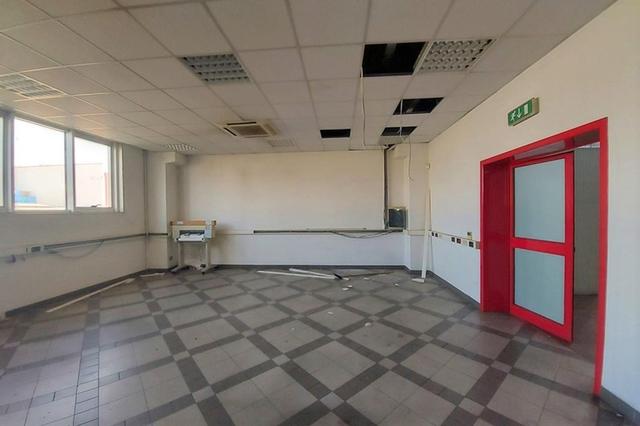 #14879 Capannone con uffici e cabina elettrica in vendita - foto 13