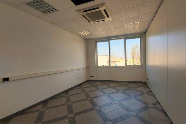 #14879 Capannone con uffici e cabina elettrica in vendita - foto 7