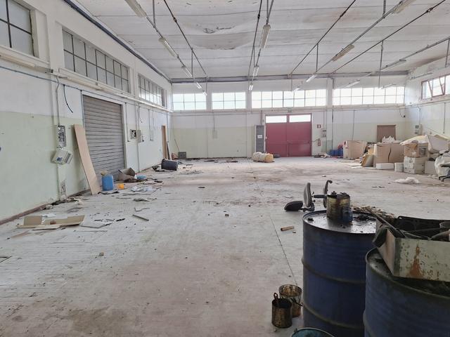 #2537741 Complesso polifunzionale con pertinenze in vendita - foto 30