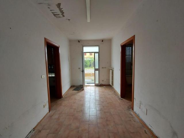 #14689 Capannone industriale con area di pertinenza in vendita - foto 11