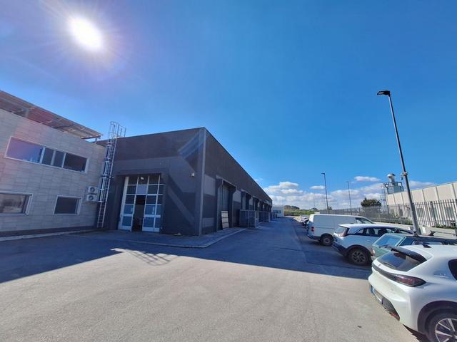 #2639086 AFFITTO - capannone 3.265 mq. frazionabile in vendita - foto 5