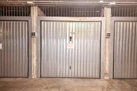 Garage in vendita