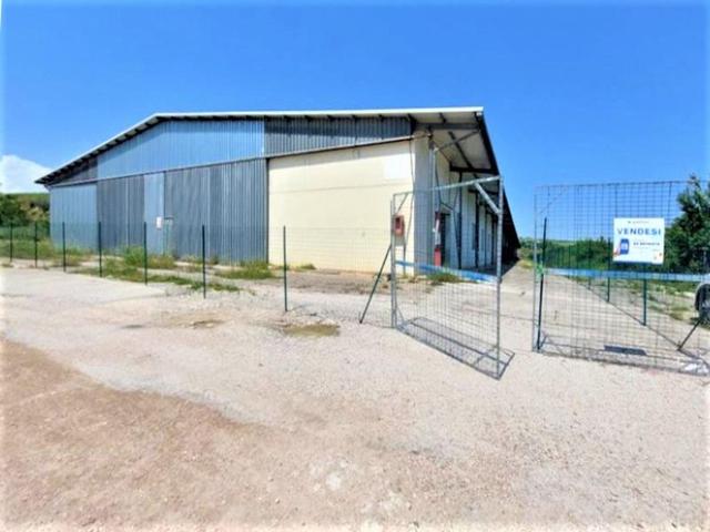 #14697 Capannone con area di pertinenza in vendita - foto 1