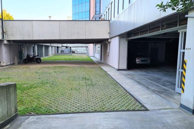 Posti auto in vendita