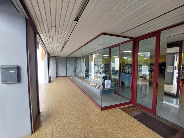 #2537843 Ampio negozio con grande visibilità su Via Emilia in vendita - foto 3