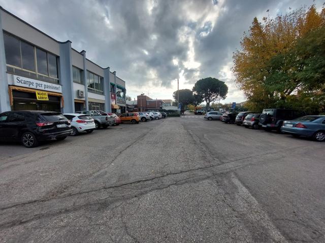 #2537843 Ampio negozio con grande visibilità su Via Emilia in vendita - foto 15