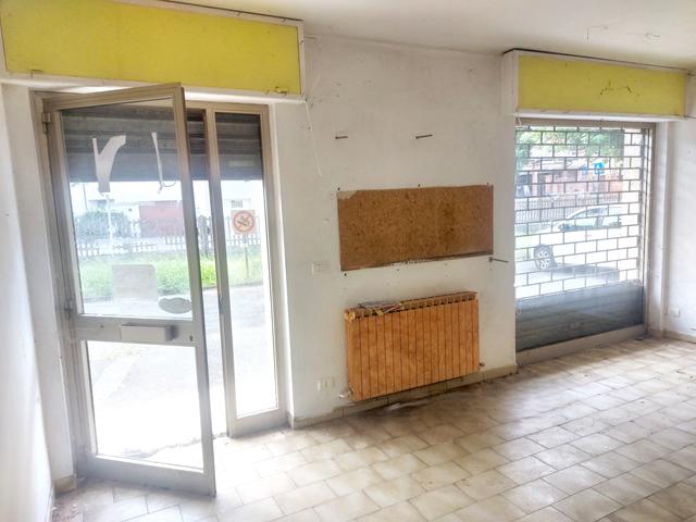 #2536082 Negozio con ampia area pertinenziale in vendita - foto 7