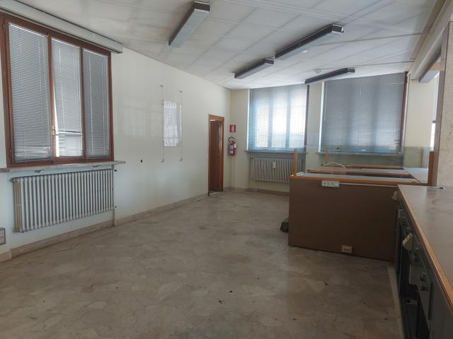 Bancari in vendita