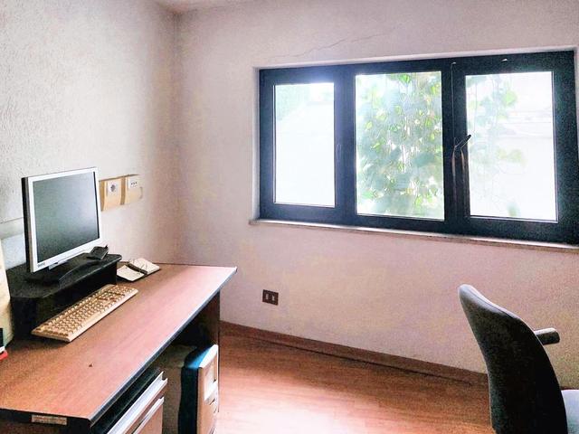 Studi privati in vendita